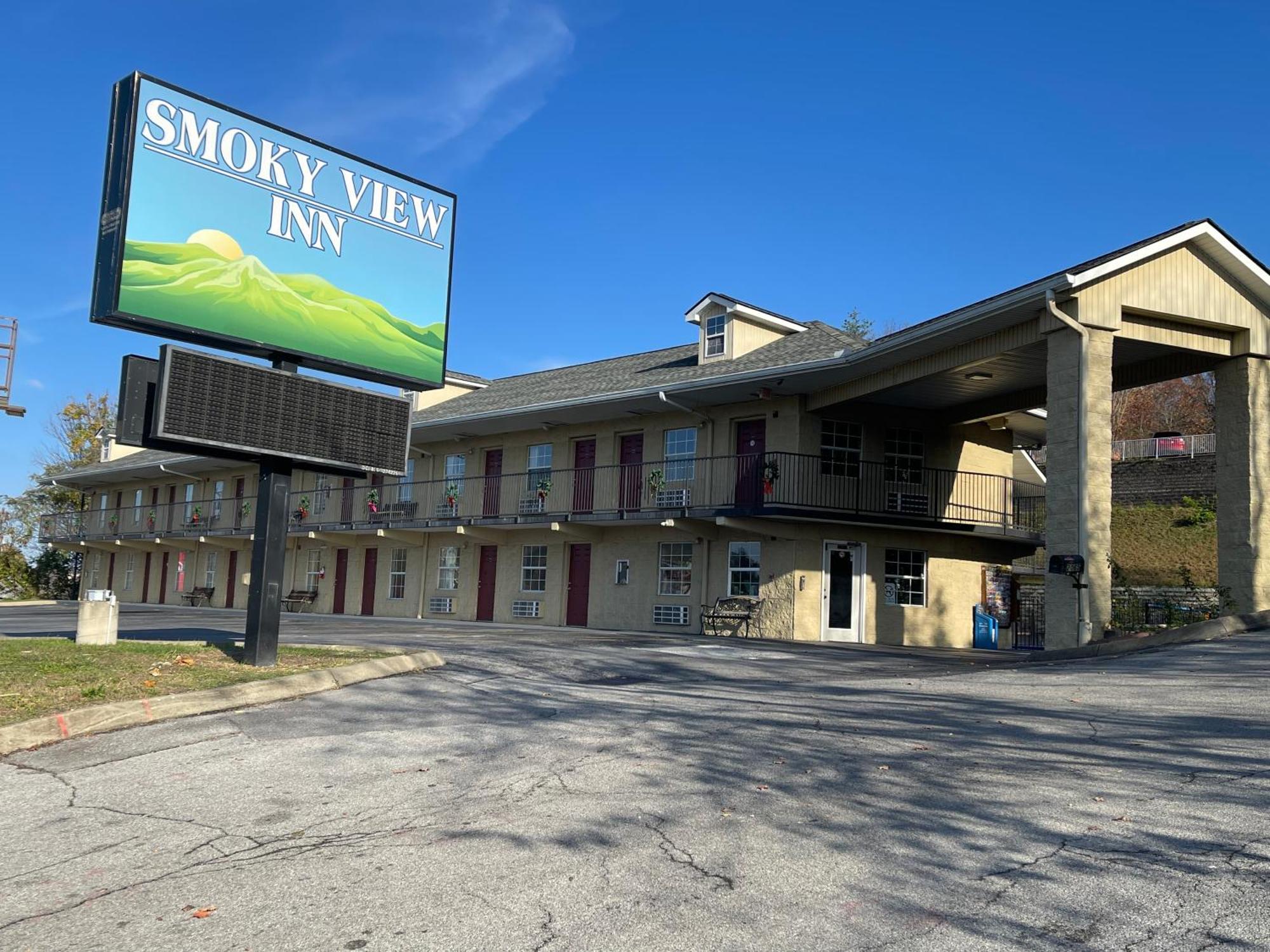 Smoky View Inn Pigeon Forge Exterior photo