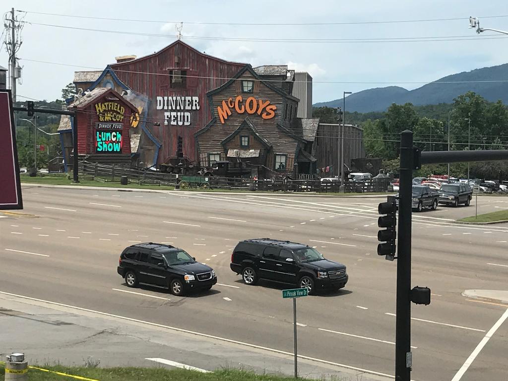 Smoky View Inn Pigeon Forge Exterior photo