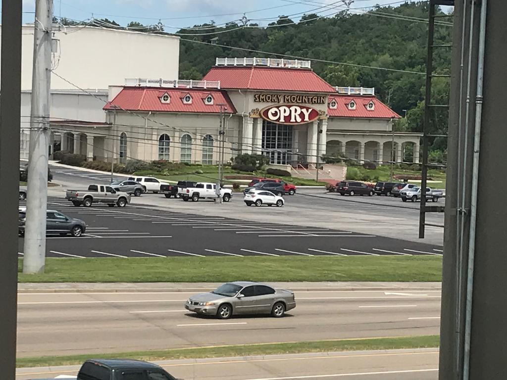 Smoky View Inn Pigeon Forge Exterior photo